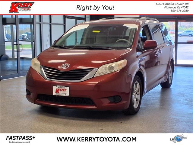 2013 Toyota Sienna LE