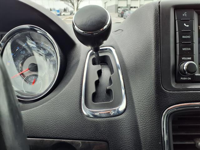 2015 Chrysler Town and Country Touring
