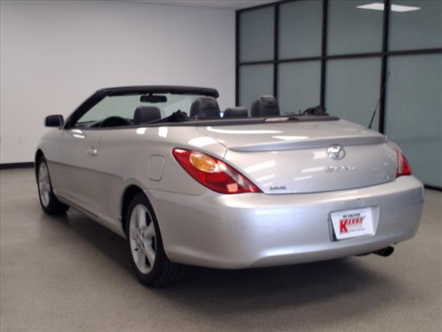 2005 Toyota Camry Solara SE