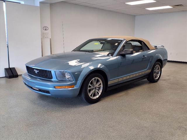 2005 Ford Mustang V6