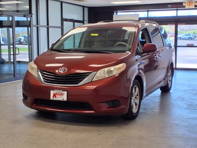 2013 Toyota Sienna LE