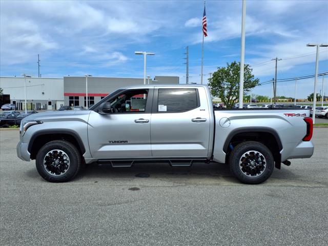 2025 Toyota Tundra SR5 CrewMax 5.5 Bed