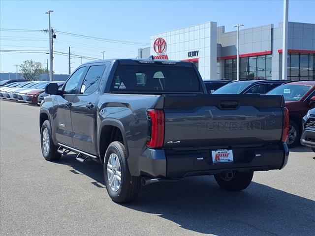 2025 Toyota Tundra SR5 CrewMax 5.5 Bed