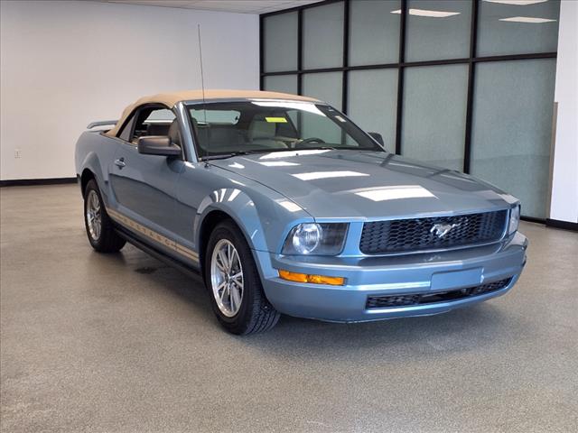 2005 Ford Mustang V6