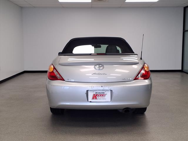 2005 Toyota Camry Solara SE