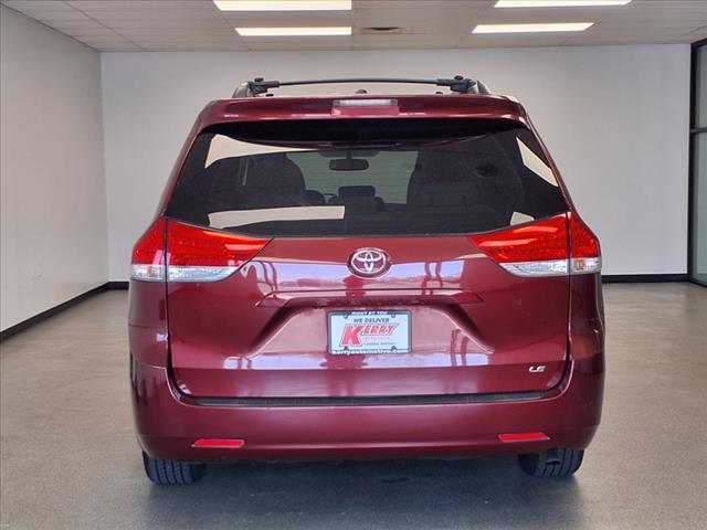 2013 Toyota Sienna LE