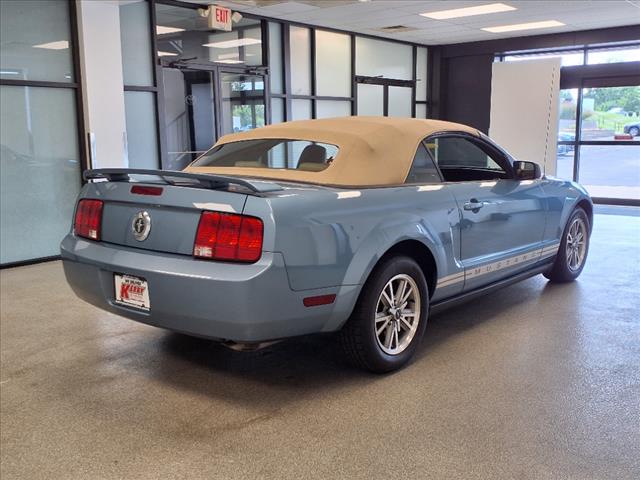 2005 Ford Mustang V6