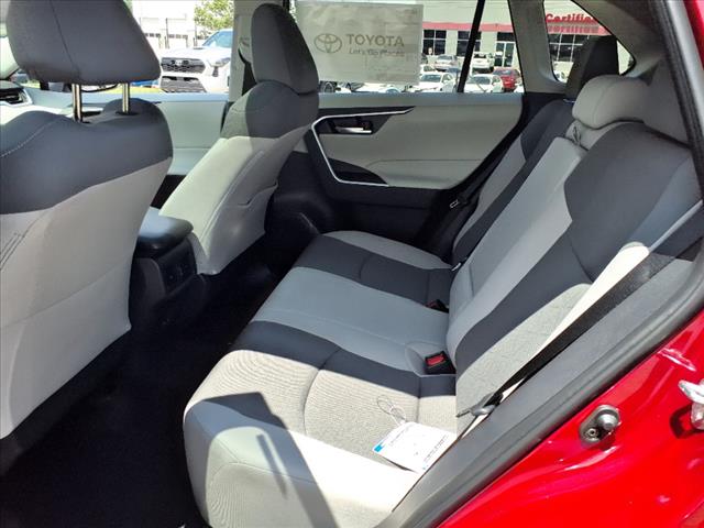 2025 Toyota RAV4 XLE AWD
