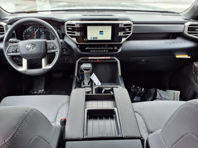 2025 Toyota Tundra SR5 CrewMax 5.5 Bed
