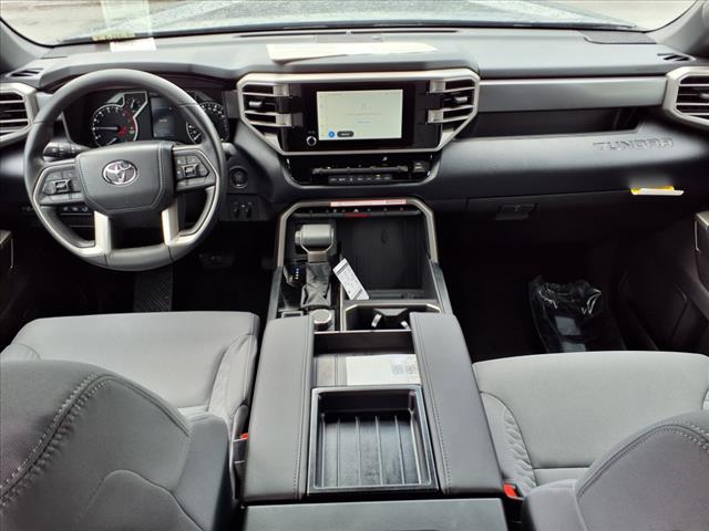 2025 Toyota Tundra SR5 CrewMax 5.5 Bed