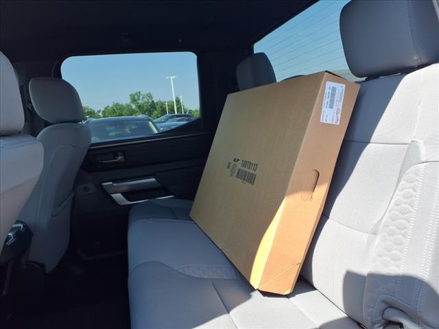 2025 Toyota Tundra SR5 CrewMax 5.5 Bed