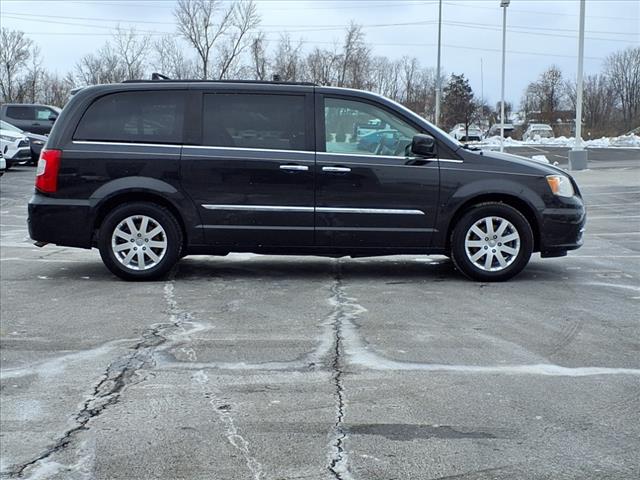 2015 Chrysler Town and Country Touring