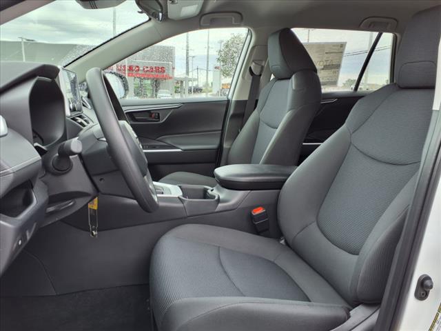 2025 Toyota RAV4 LE AWD