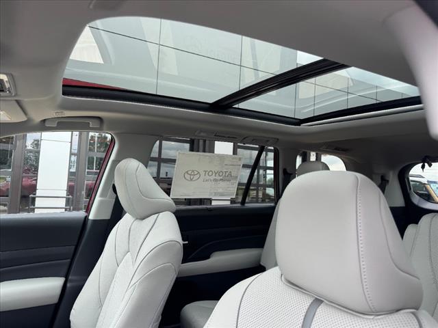2025 Toyota Grand Highlander Platinum AWD