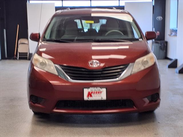 2013 Toyota Sienna LE