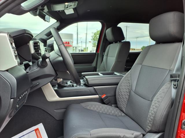 2025 Toyota Tundra SR5 CrewMax 5.5 Bed