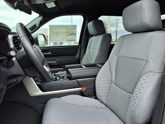 2025 Toyota Tundra SR5 CrewMax 5.5 Bed