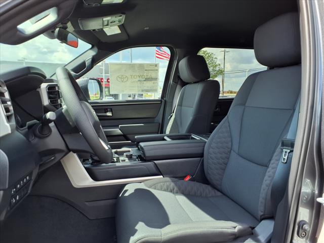 2025 Toyota Tundra SR5 CrewMax 5.5 Bed