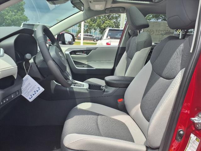 2025 Toyota RAV4 XLE AWD