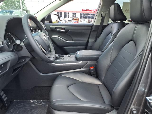 2025 Toyota Highlander XLE AWD