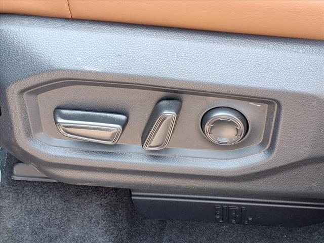 2025 Toyota Tundra 1794 Edition Hybrid CrewMax 5.5 Bed