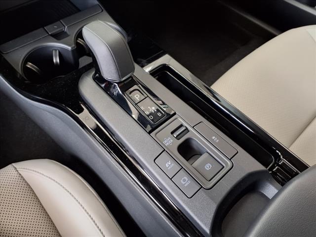 2025 Toyota Prius XLE