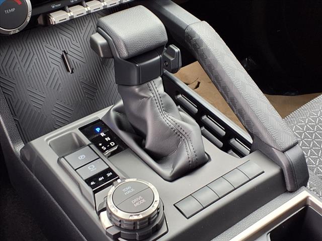 2025 Toyota 4Runner SR5 4WD