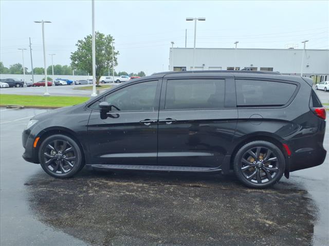 2019 Chrysler Pacifica Touring L