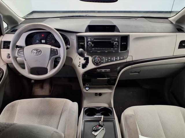 2013 Toyota Sienna LE