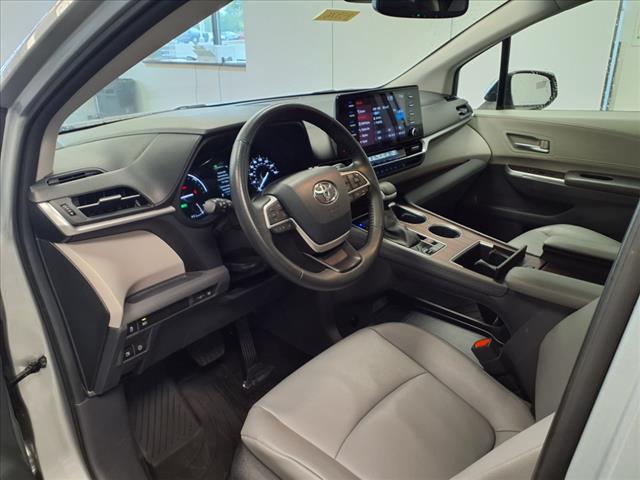 2024 Toyota Sienna XLE