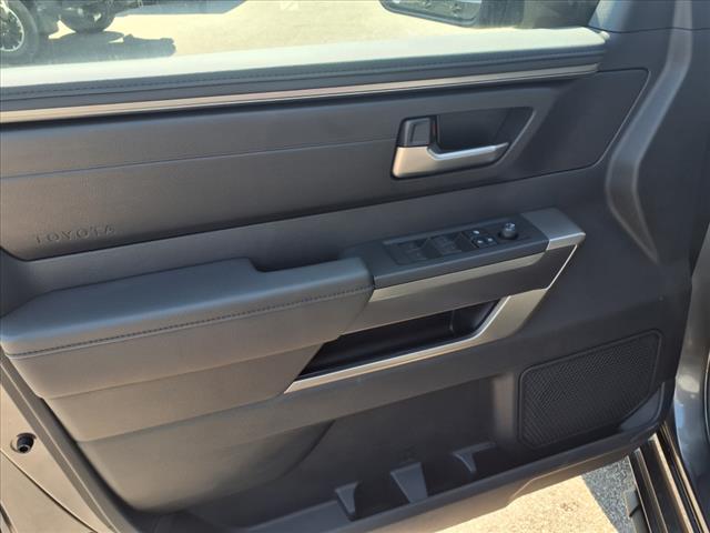 2025 Toyota Tundra SR5 CrewMax 5.5 Bed
