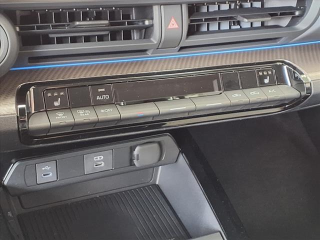 2025 Toyota Prius XLE