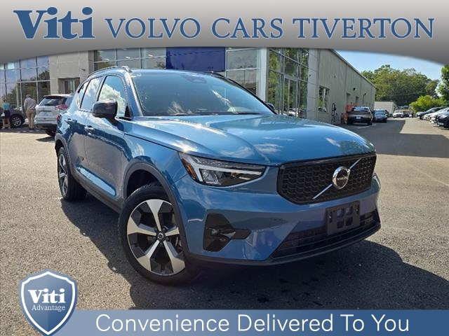 2023 Volvo XC40