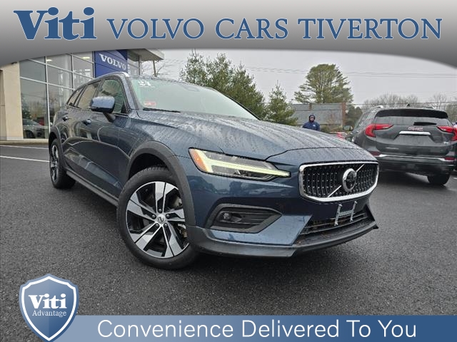 2024 Volvo V60 Cross Country