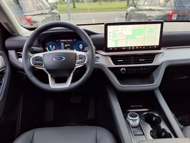2025 Ford Explorer EXPLORER XLT AWD