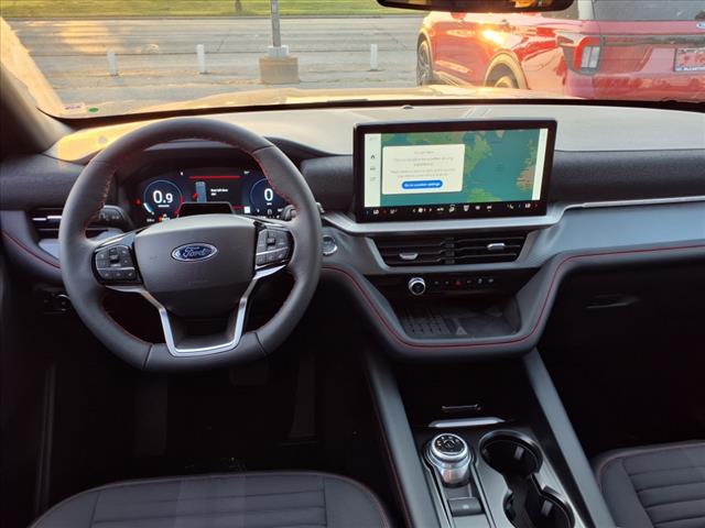 2025 Ford Explorer ST LINE