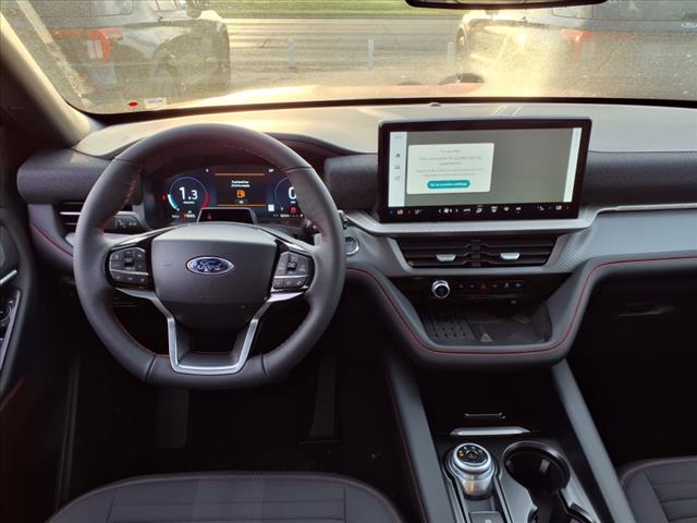 2025 Ford Explorer ST LINE