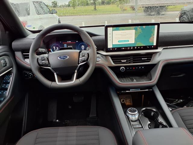 2025 Ford Explorer ST LINE