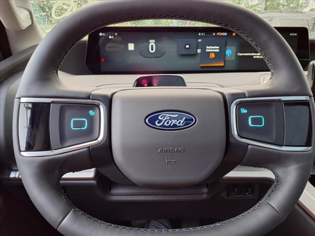 2025 Ford Expedition XLT