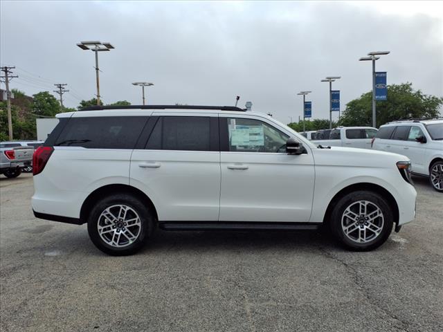 2025 Ford Expedition XLT