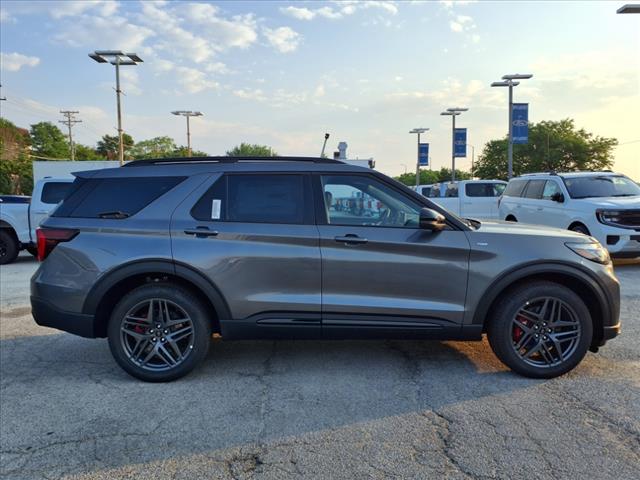 2025 Ford Explorer ST LINE