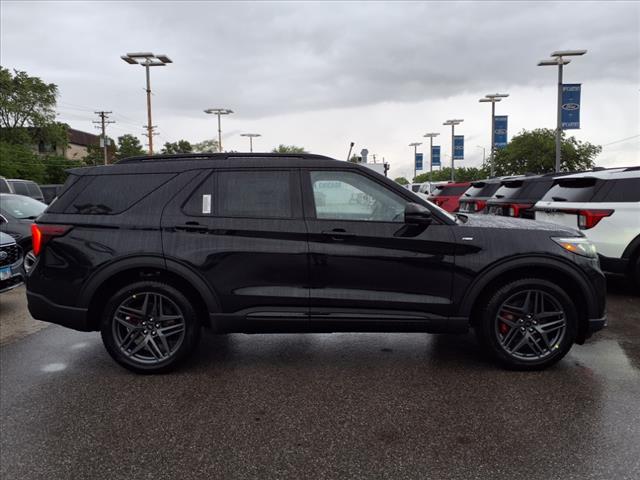 2025 Ford Explorer ST LINE