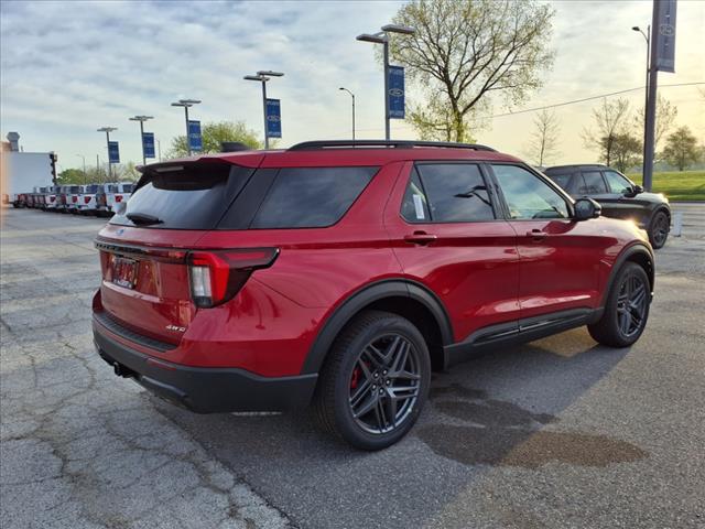 2025 Ford Explorer ST LINE