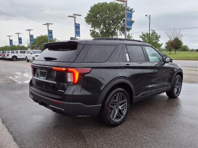 2025 Ford Explorer ST LINE
