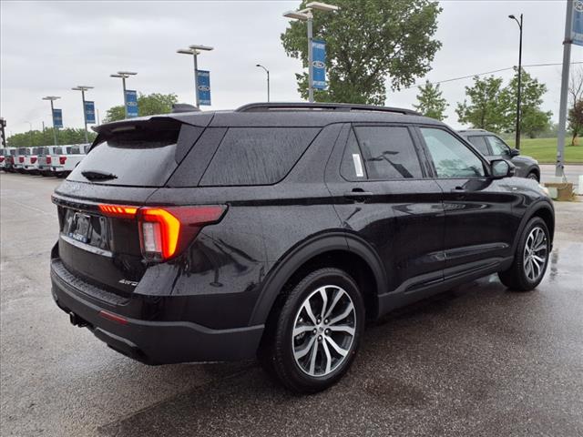 2025 Ford Explorer ST LINE