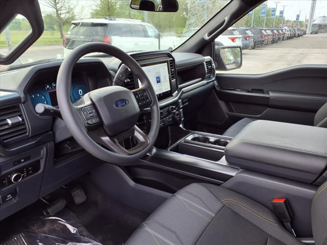 2025 Ford F-150 4WD SUPERCREW STX