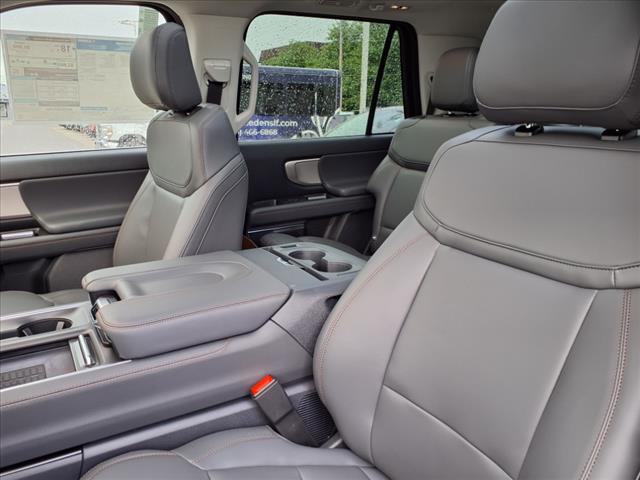 2025 Ford Expedition XLT