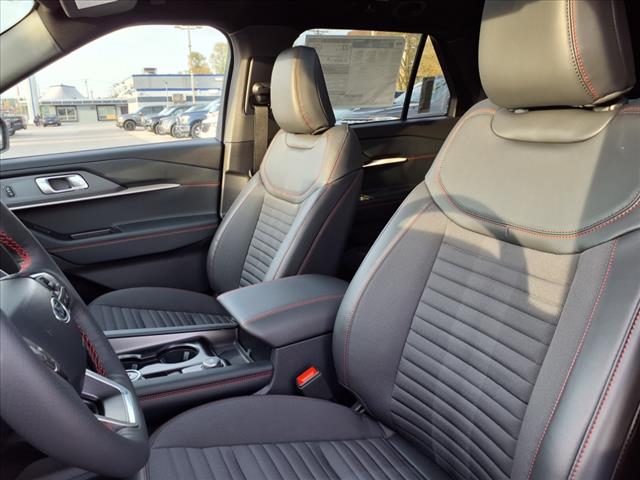 2025 Ford Explorer ST LINE