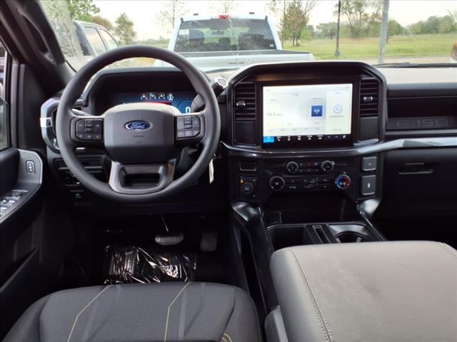 2025 Ford F-150 4WD SUPERCREW STX