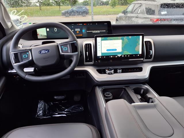 2025 Ford Expedition XLT